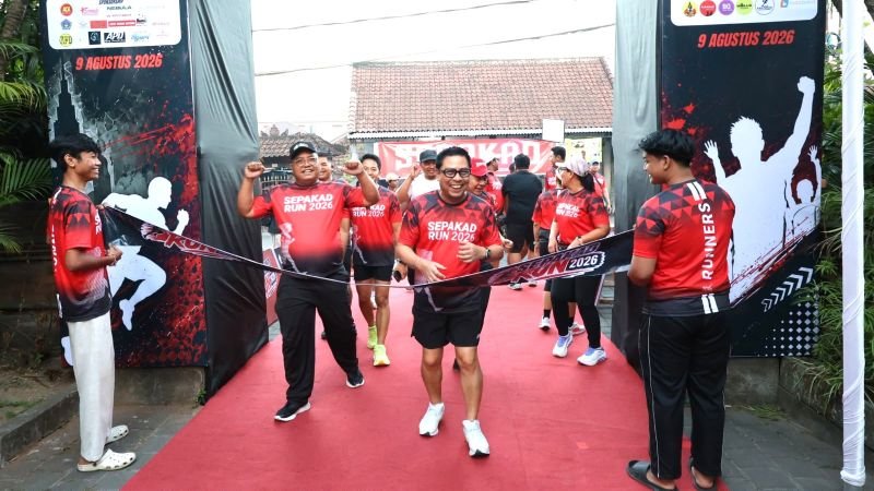 Sepakad Run 2026 yang digelar Karang Taruna Wira Dharma Desa Padangsambian Kaja di Kantor Desa Padangsambian Kaja