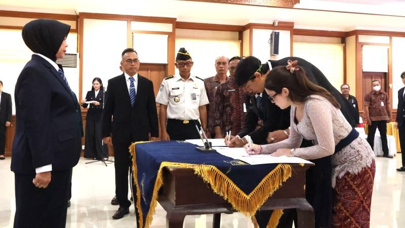 Pelantikan WNI dan Pejabat Fungsional