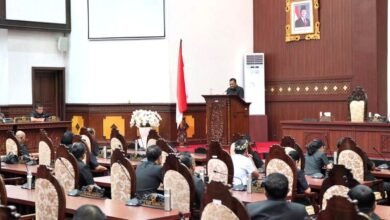 Bupati Mahayastra sampaikan jawaban atas PU fraksi terkait Perubahan APBD Gianyar 2026
