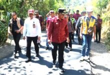 Bupati Sutjidra pastikan penuntasan Jalan Bukti-Tunjung Buleleng dengan progres lampaui target