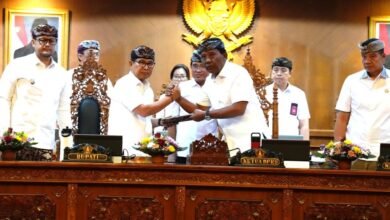 Optimis target pajak tercapai Bupati Badung sampaikan jawaban pemerintah atas pandangan fraksi DPRD