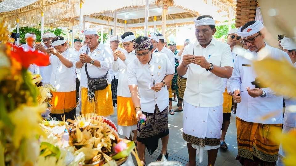 Bupati apresiasi semangat krama Desa Adat Kuta gelar Atma Wedana massal