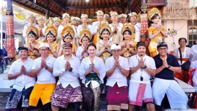 Karya di Pura Ibu Panti Bualu Wabup Badung apresiasi semangat gotong royong krama