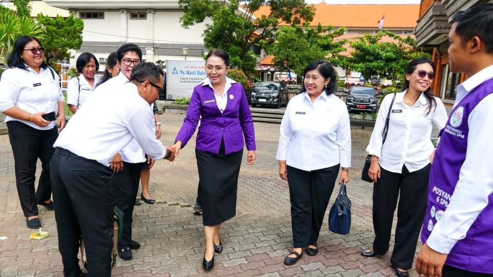 Ketua TP Posyandu Badung Ny. Rasniathi Adi Arnawa paparkan transformasi layanan 6 SPM di evaluasi tingkat Provinsi Bali