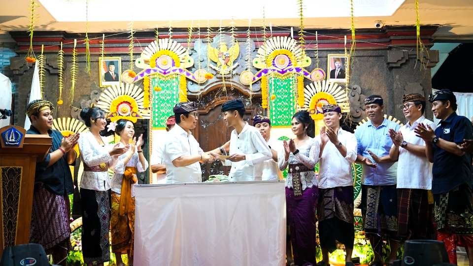 Bupati Adi Arnawa hadiri HUT STT Yowana Dharma Kertha di Dalung Permai Badung