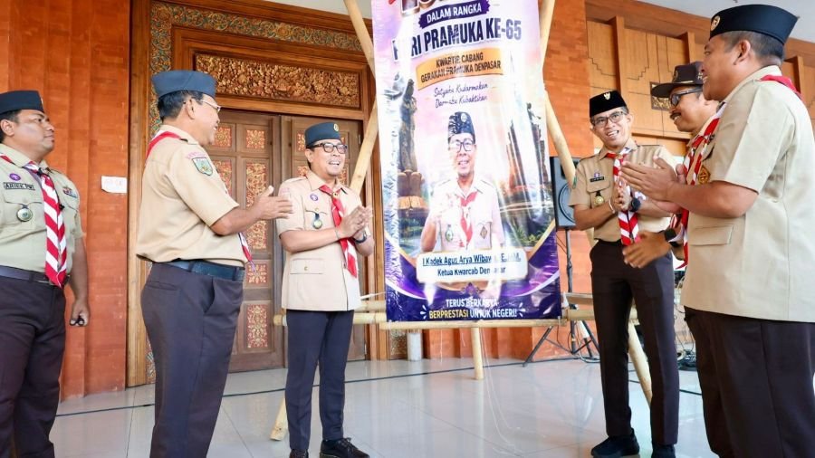 Wawali Arya Wibawa pimpin upacara pembukaan lomba serangkaian Hari Pramuka ke-65 Kwarcab Denpasar