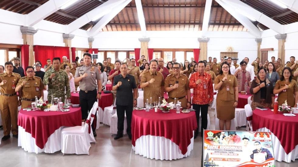 Bupati Sanjaya buka Rakor TKPK untuk penanggulangan kemiskinan di Tabanan