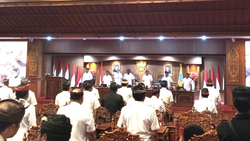 sidang paripurna dprd badung