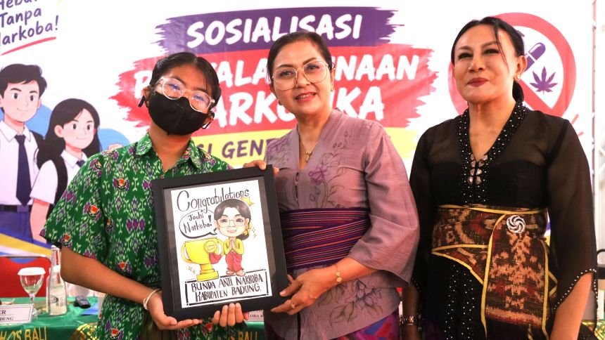 Rasniathi Adi Arnawa edukasi ratusan siswa SMP CIS Badung tentang bahaya narkoba