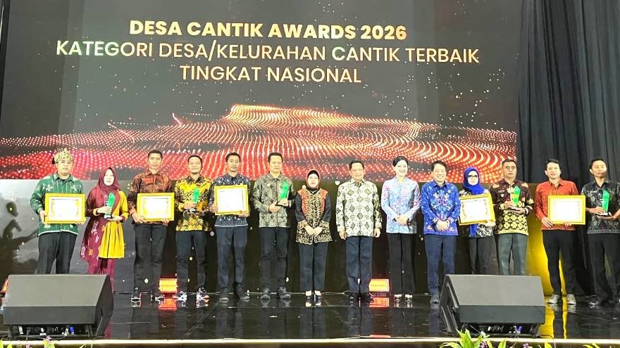 Desa Pengambengan Raih Desa Cantik Terbaik Tingkat Nasional