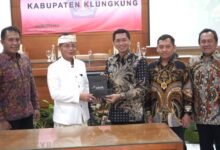 Perkuat keselamatan pelayaran Nusa Penida Pemkab Klungkung dan ITS Surabaya jajaki kerja sama teknologi kelautan