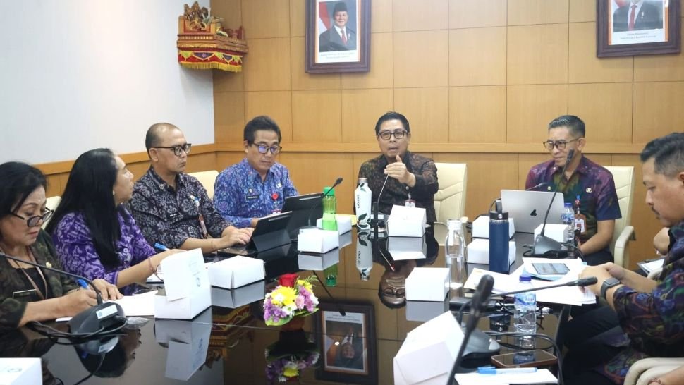 Wawali Denpasar pimpin rapat teknis penanganan inflasi fokus stabilkan harga pangan
