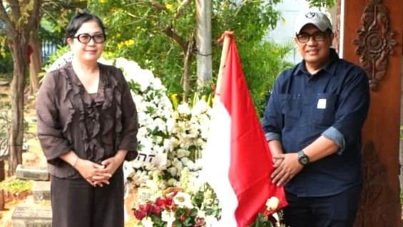 Bupati Sanjaya beserta ibu ziarah ke makam Guruh Soekarnoputra sampaikan duka mendalam